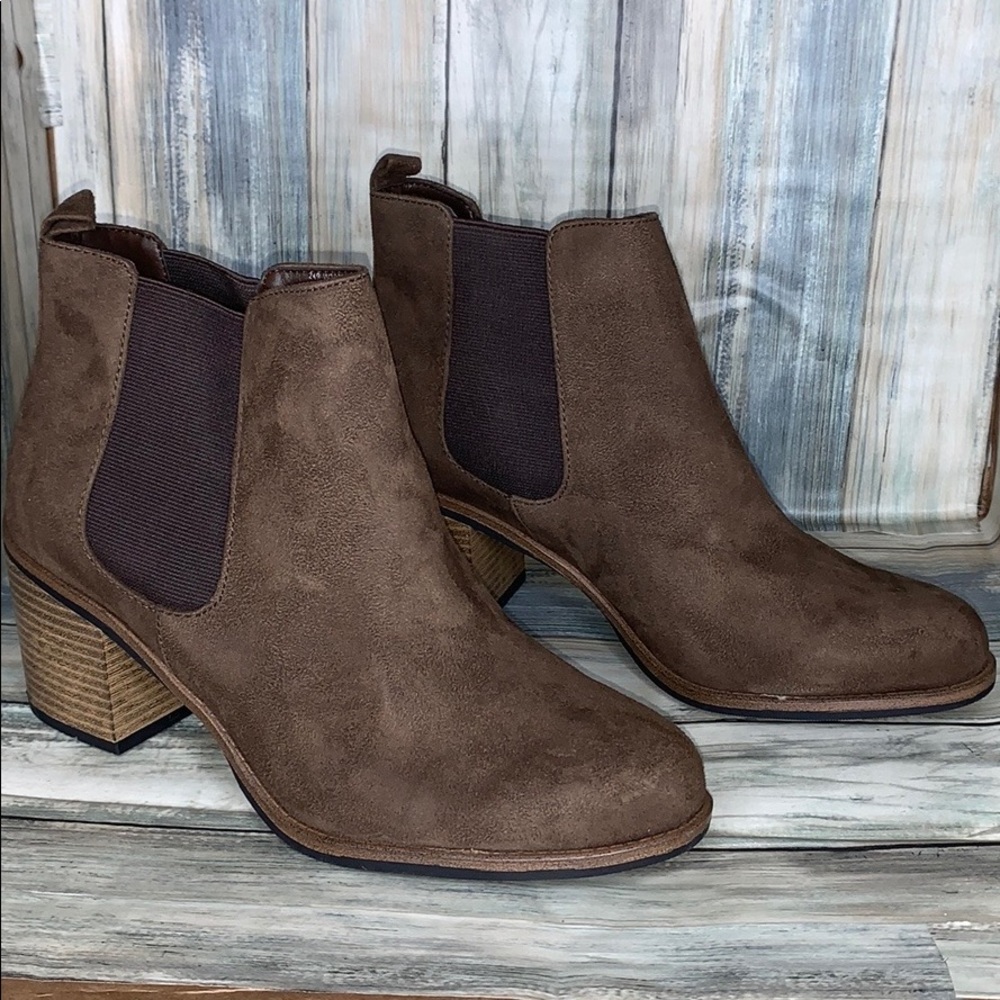 WHITE MOUNTAIN Shoes Destiny Women's Bootie ✅